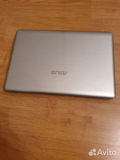 Ноутбук Asus Eee PC 1201