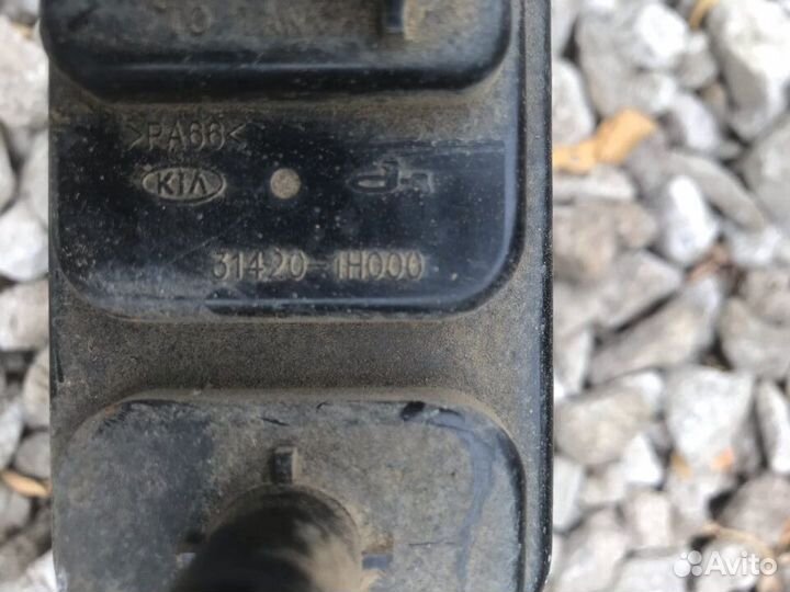 Адсорбер Kia Ceed 1