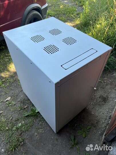 Коммутационный шкаф 18u