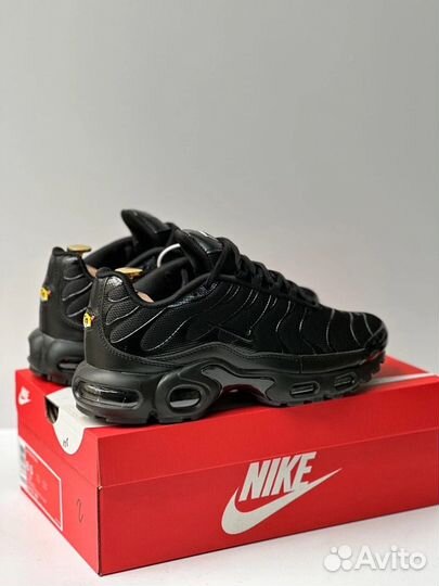 Кроссовки Nike Air max tn plus