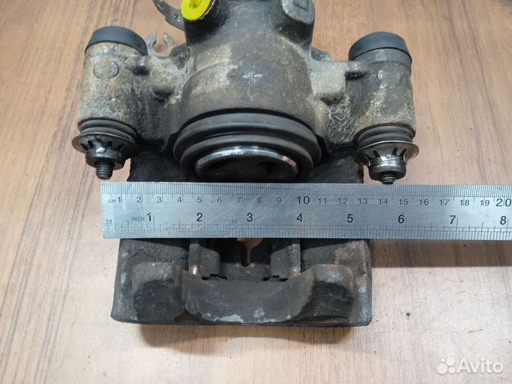 Iveco Daily суппорт задний левый