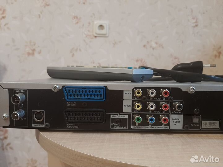 Рекордер LG DVD/HDD hdr676x