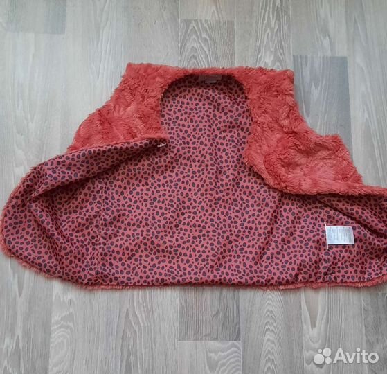 Жилетка для девочки 122/128