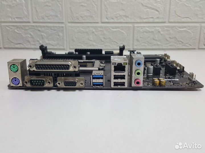 S1150 gigabyte GA-H81M-DS2-С (Intel H81)(DDR3)