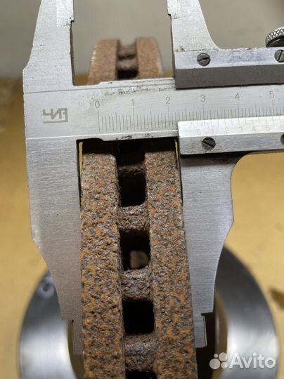 Диск тормозной передний Mazda CX-7 2.3