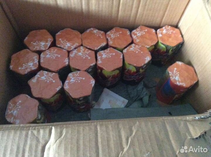 Салюты и фейерверки