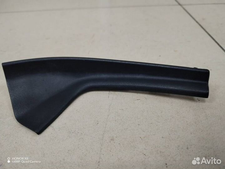 Накладка лобового стекла Nissan Tiida C11 2007-201