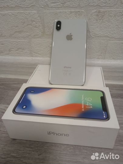 iPhone X, 64 ГБ