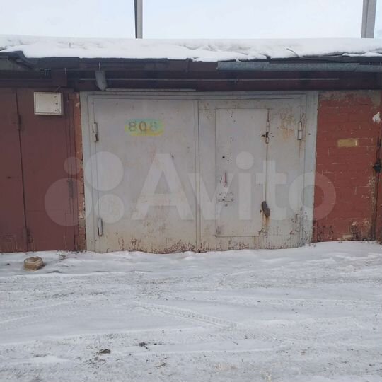 Гараж, > 30 м²