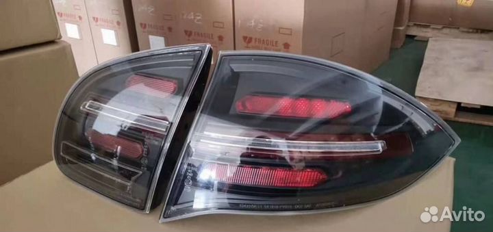 Фонари задние Black Porsche Cayenne 958 LED