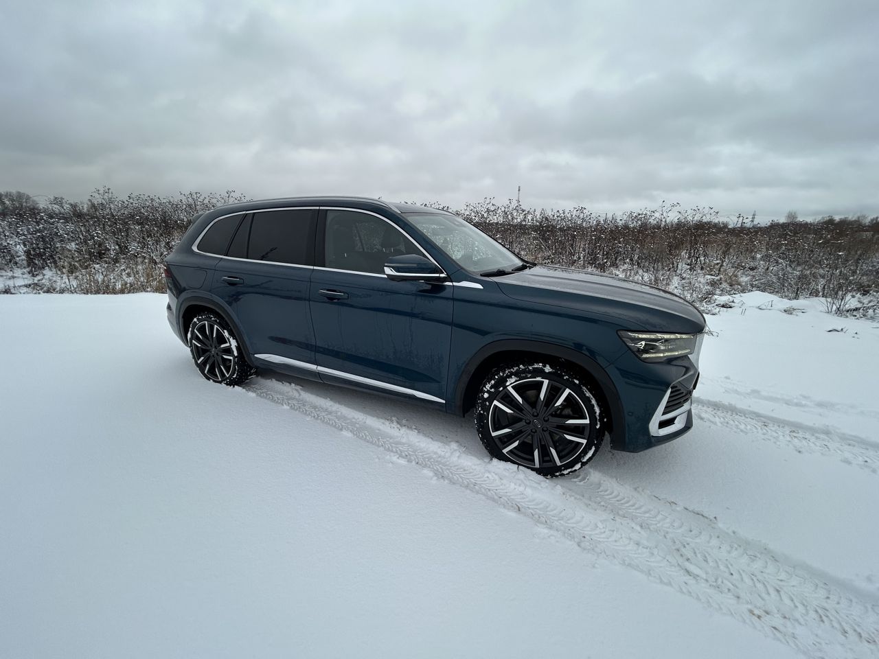 Geely Monjaro: фото владельца