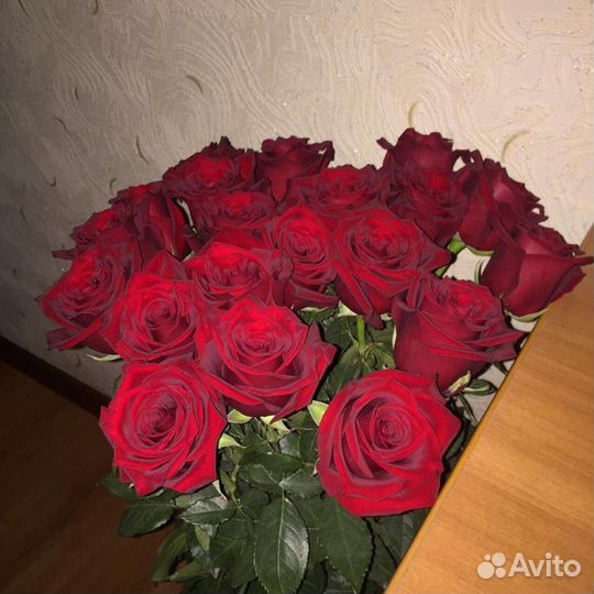 Букет красных роз с доставкой