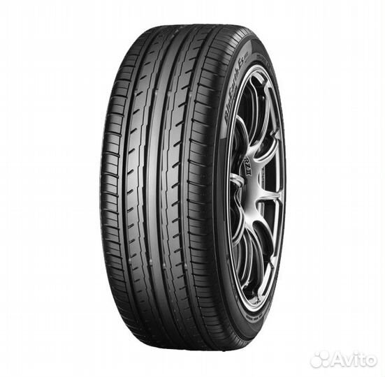 Yokohama BluEarth-ES ES32 215/55 R16