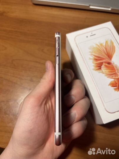 iPhone 6S, 32 ГБ