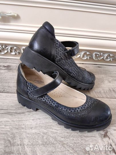 Туфли для девочек 37р