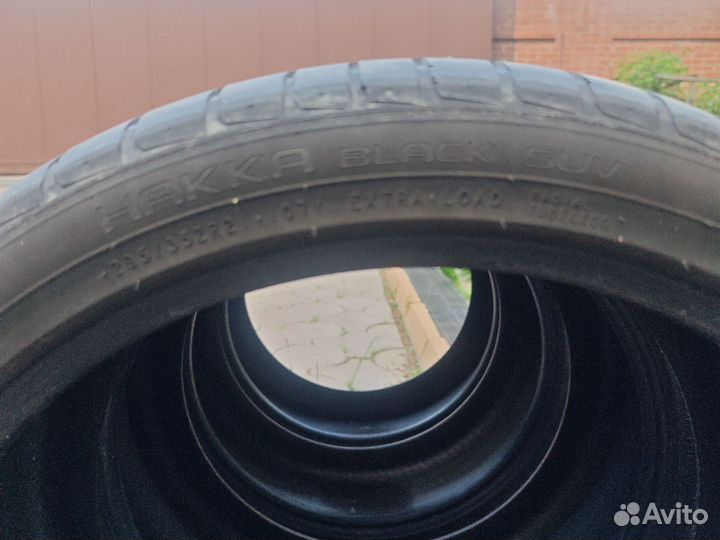 Nokian Tyres Hakka Black SUV 295/35 R21 107Y