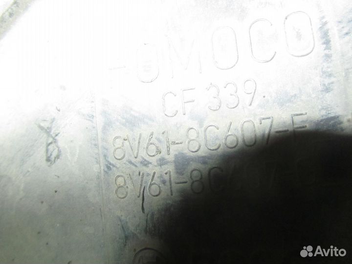 Диффузор вентилятора радиатора Ford Focus 3