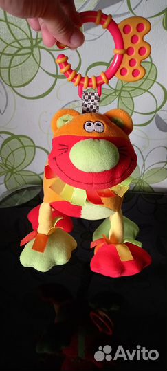 Развивающие игрушки для малышей