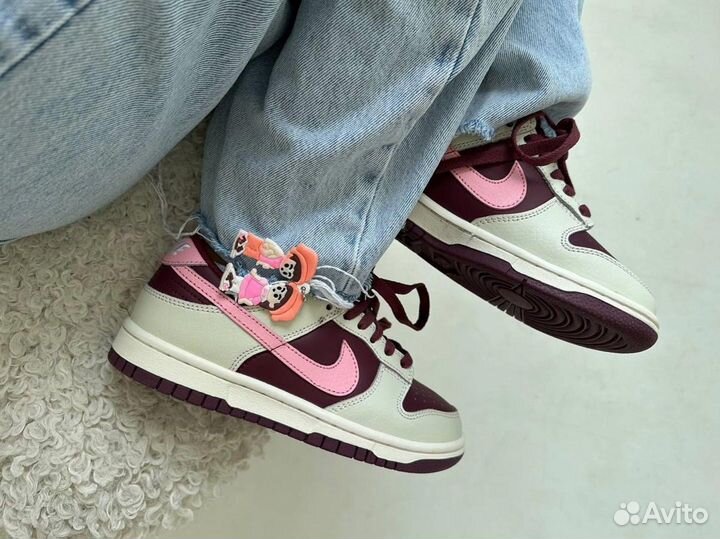 Кроссовки Nike Dunk Low Valentines Day