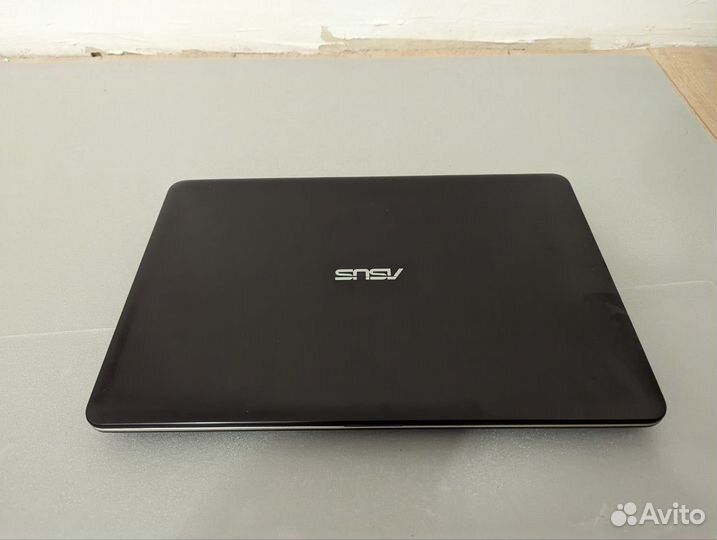 Ноутбук asus