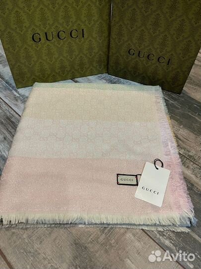 Платок шаль Gucci розовый с люрексом теплый