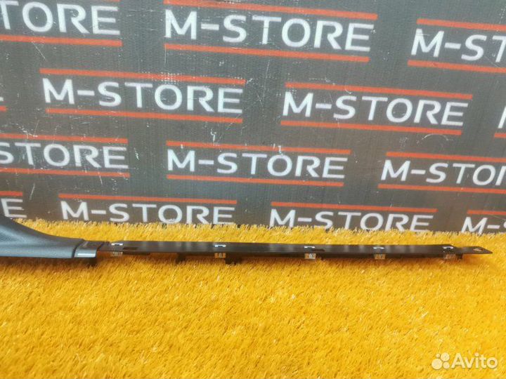 Обшивка стойки левая Mercedes-Benz M-Class W164