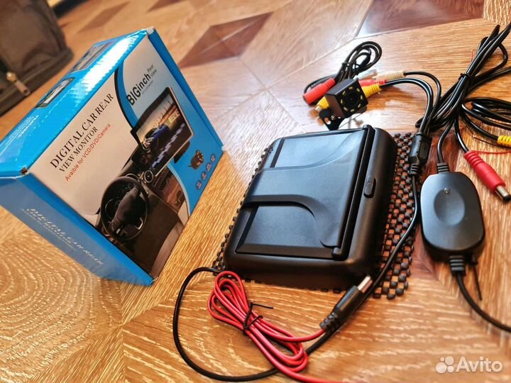 Беспроводная камера заднего вида с экраном