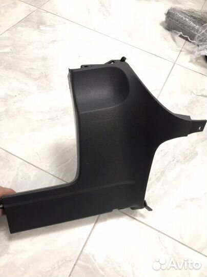 Накладка торпедо над коленями водителя Golf 6