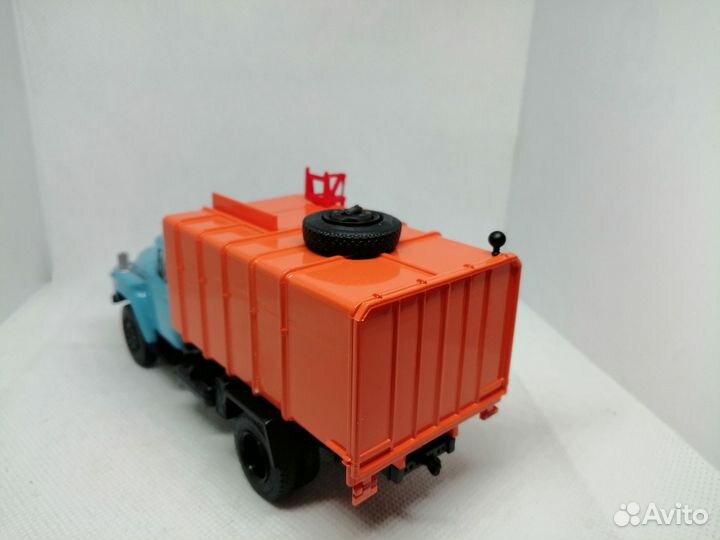 Модель ЗИЛ-130 (ко-431) «Мусоровоз»