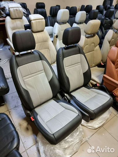 Салон Dynamic Range Rover Evoque L551