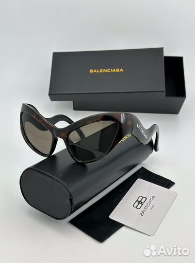 Солнцезащитные очки balenciaga