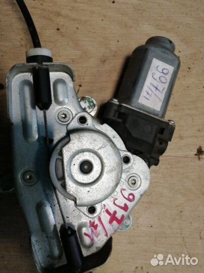 Стеклоподъемник задний левый Hyundai Solaris 1