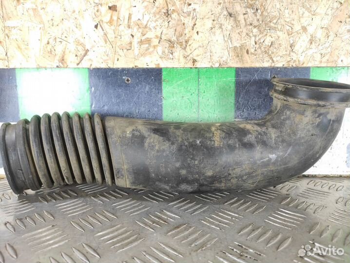 Патрубок воздушного фильтра Ford Focus 1998-2005