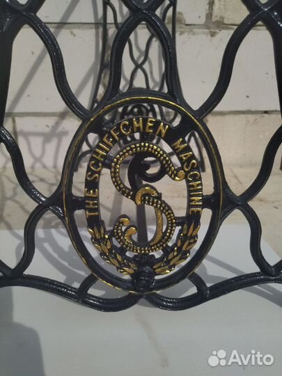 Чугунная станина от швейной машинки