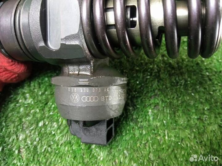 Форсунка дизельная Volkswagen Passat (B6) (2005-2