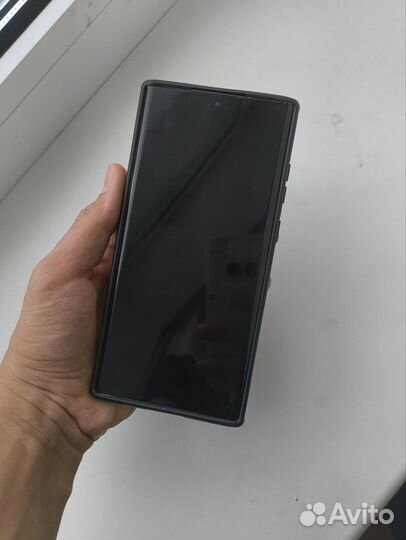 Samsung Galaxy S22 Ultra, 12/256 ГБ