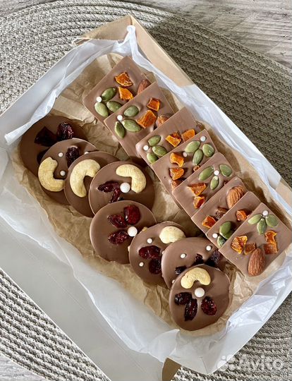 Шоколад, конфеты, медианты ручной работы
