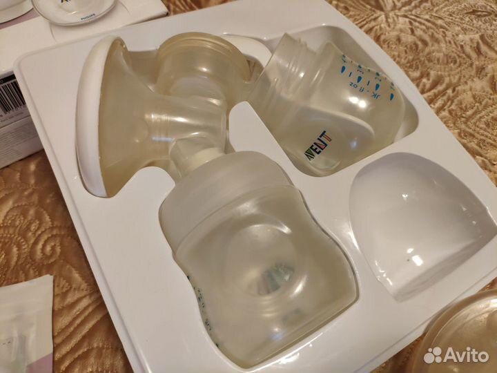 Ручной молокоотсос Avent с допами