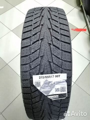 Hankook Winter I'Cept iZ 2 W616 215/65 R17 99T