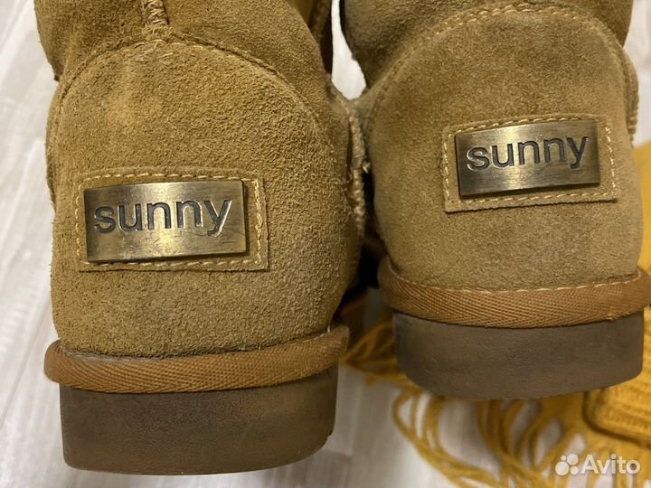 Шапка, палантин, угги 39-40