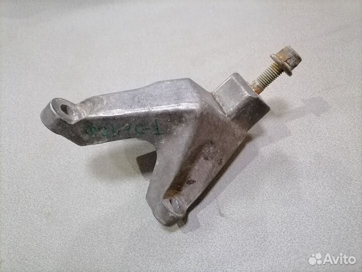 Кронштейн кпп для Ford Focus I 1998-2005