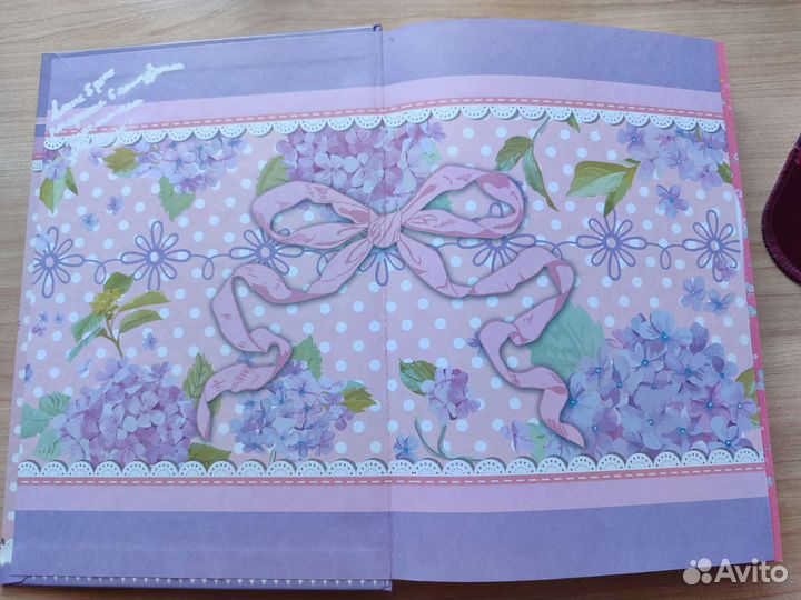 Книга для девочек