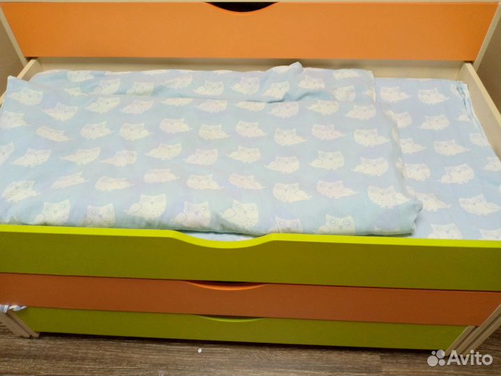 Детская кровать с матрасом