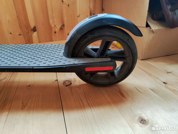 Электросамокат ninebot kickscooter es1