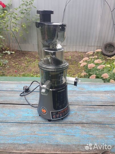 Соковыжималка шнековая redmond RJ-912S