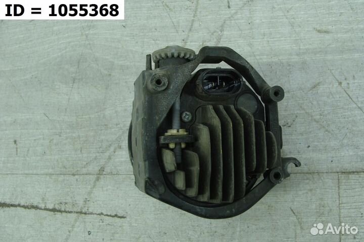 Птф передняя левая Toyota Land Cruiser