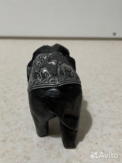 Статуэтка слон дерево