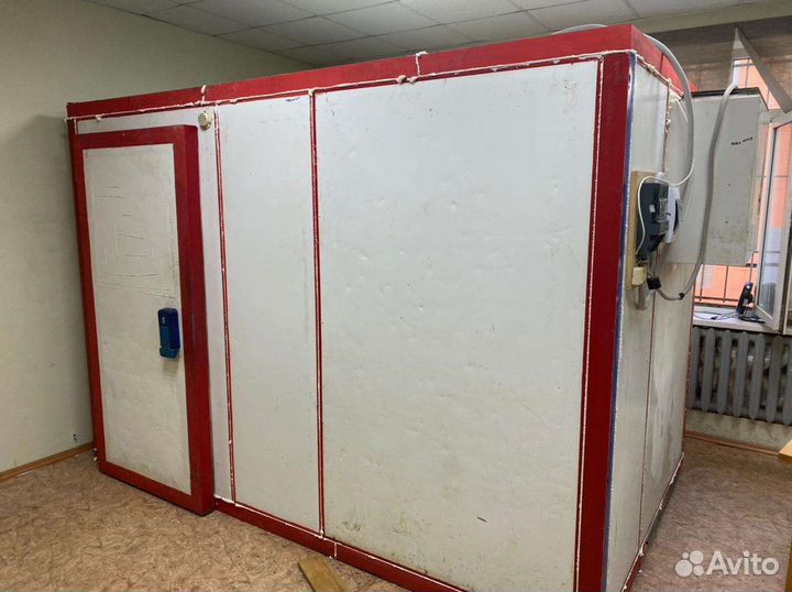 Монтаж холодильных камер