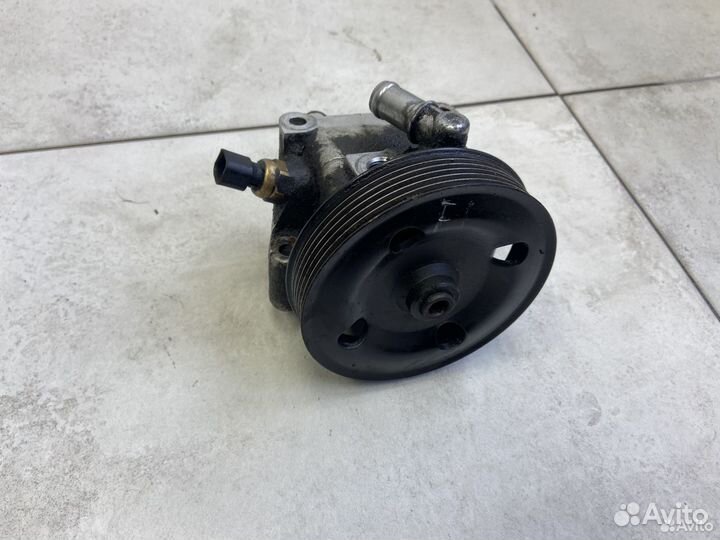 Насос гур Ford Focus 1