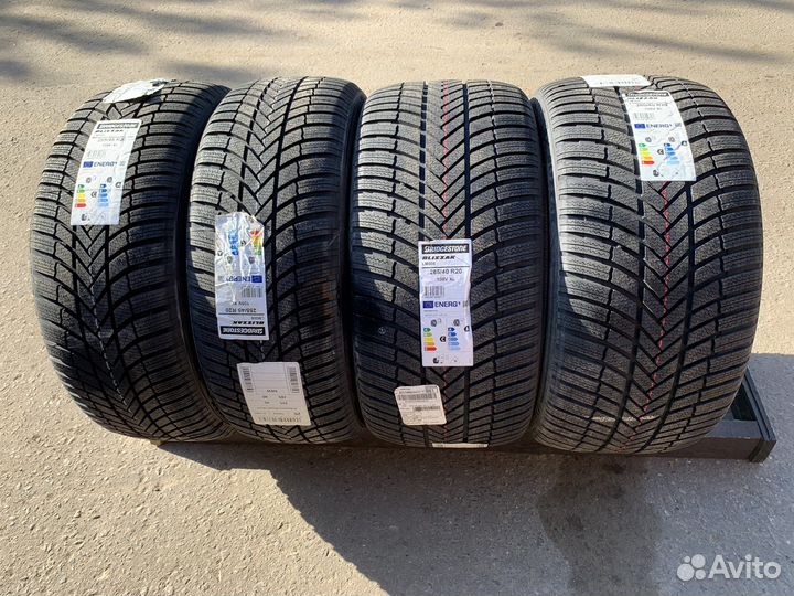 Bridgestone Blizzak LM-005 255/45 R20 и 285/40 R20